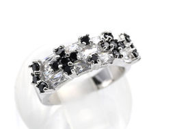 Кольцо РП c циркон черным "крестики" Размер 16