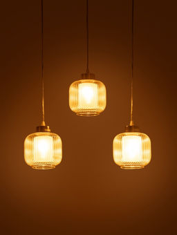 Светильник подвесной ЭкономСвет 10298/3GD, 3×40 Вт, E27, 61×15×18×70 см, золотой, янтарный