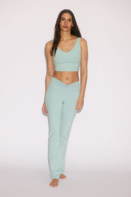 Leggings de yoga acampanados con SoftMove - H&m фото 5