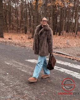 Женская шуба из искусственного меха