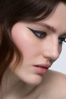LIQUID EYELINER - PRECI-EYES - Zara фото 7