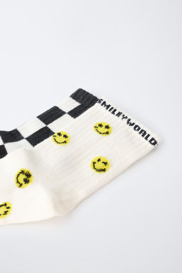 PACK DOS CALCETINES MEDIOS SMILEYWORLD ® CUADRO DAMERO / Blanco / Negro - Zara фото 2