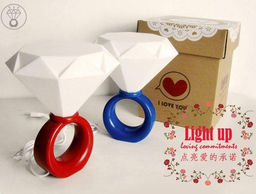 Светильник Кольцо с бриллиантом цвет красный 904003