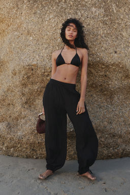 Pantal?n efecto arrugado con cord?n de ajuste - H&m фото 4