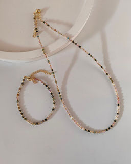 Комплект из натуральных камней и кристаллов