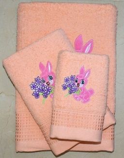 Махровое полотенце Зайка с сиренью-ПЕРСИК 70*140 см. хлопок 100%