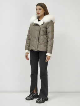 Куртка зимняя женская косуха с мехом и овчиной коричневого цвета 389_1K