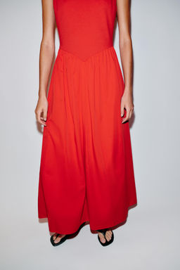 VESTIDO MIDI COMBINADO / Rojo