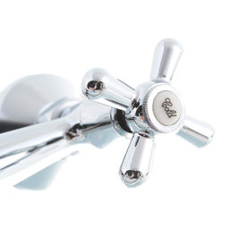 Смеситель для кухни "ROEGEN" 1/2" м/к, пристенный RP020A