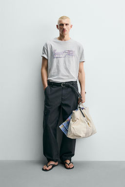 CAMISETA LAVADA TEXTO ESTAMPADO / Gris vigor?