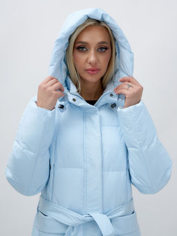 Пальто утепленное стеганное зимнее с капюшоном женское голубого цвета 9609Gl - Mtforce фото 6
