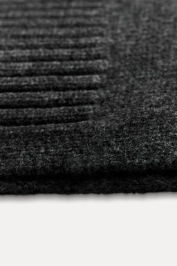 100% WOOL LIMITED EDITION SWEATER - Zara фото 6