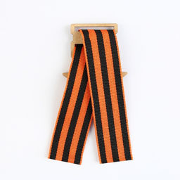 Цена за 2 шт. Значок с георгиевской лентой на День Победы «9 мая», дерево, 4.6×5.7 см