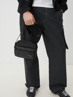 Сумка через плечо PUMA FUTURE ARCHIVE Crossbody Bag Артикул 4285570, черный