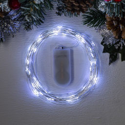 Гирлянда Нить 5 м роса, IP20, серебристая нить, 50 LED, батарейки CR2032?2 (в комплекте), свечение белое