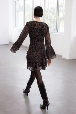 Trendyolmilla Limited Edition Kahverengi Etegi Volanl? Leoparl? Mini Sifon Dokuma Elbise TWOAW25EL00286 фото 3