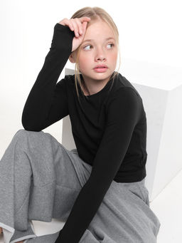 Лонгслив трикотажный спортивный с вырезом для пальца 22-7695 черный - Mini maxi фото 20