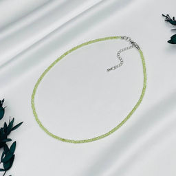 Колье из Хризолита