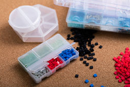 Gamma контейнер T-33 пластик d 5.5 см 5.5 x 5.5 x 1.8 см голубой/прозрачный