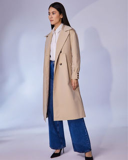 Плащ женский 

АРТ. 31811w черный/42