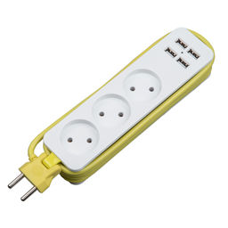 S-CT3-1,8U WHITE/GREEN Удлинитель серии Travel, шнур 1,8м., 3 гнездa, 10A, б/з, 4USB(3,1A). Белый с салатовым. ТМ Uniel