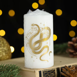 Свеча-цилиндр «Золотая змея», 5×10 см, белая