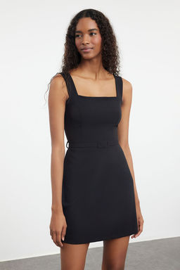 Siyah Etegi Belden Ac?lan KAre Yaka Mini Dokuma Elbise TWOSS24EL00981 - Trendyolmilla фото 2