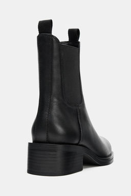 WATER REPELLENT LEATHER CHELSEA ANKLE BOOTS - Zara фото 4