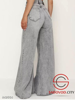 Джинсы с высокой посадкой