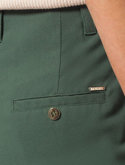 Брюки с завышенной талией из фактурной поливискозы с эластаном - Vilatte фото 3