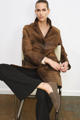 SPLIT SUEDE LOAFERS - Zara фото 5