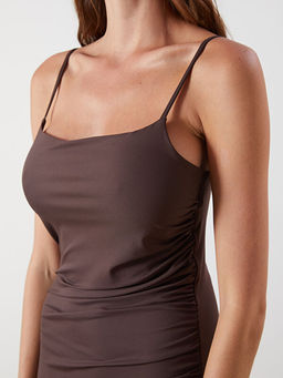 Kare Yaka Ask?l? B?zg?l? Elbise