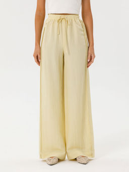 Брюки на эластичном поясе