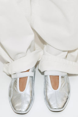 BAILARINA DEPORTIVA PIEL METALIZADA / Plata
