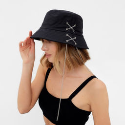 Панама женская с цепочкой MINAKU, чёрная, размер 56-58