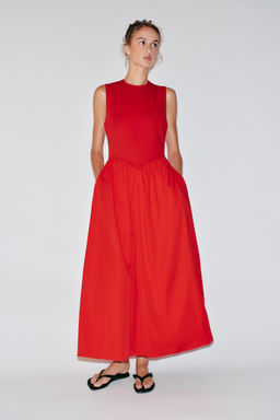 VESTIDO MIDI COMBINADO / Rojo