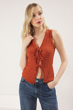 Ekru Dokulu Fitted/Vucuda Oturan Baglama Detayl? Esnek Orme Bluz TWOSS25BZ00123 - Trendyolmilla фото 8