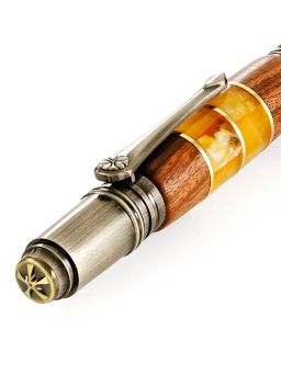 Шариковая ручка из дерева с янтарем в латуни - Амберхолл фото 5