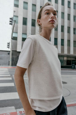 TOP WITH JEWEL DETAIL - Zara фото 4