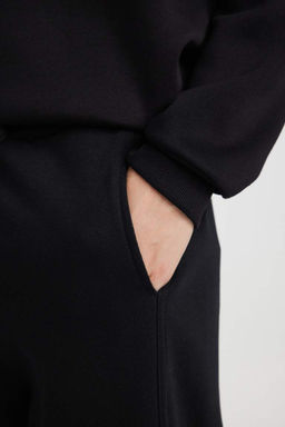 Базовые спортивные штаны обычного кроя с простыми карманами - Defacto фото 4