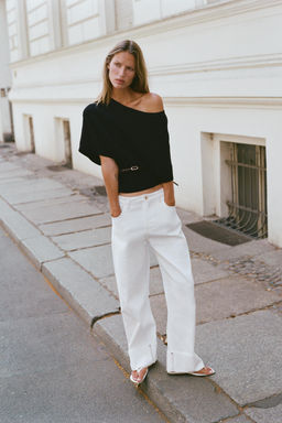 TOP PUNTO CINTUR?N / Negro
