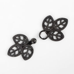 Цена за 2 шт. Декоративная застёжка «Листья», 5,5 × 2,6 см, цвет чёрный