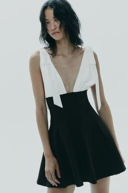 CONTRASTING SHORT DRESS WITH BOWS - Zara фото 11