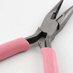 Тонкогубцы для рукоделия, 12.5×6.5 см, розовые