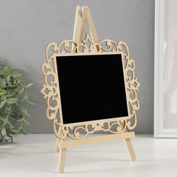 Фигурка настольная «Меловая доска на мольберте: Ажур», 1.8×20×28 см