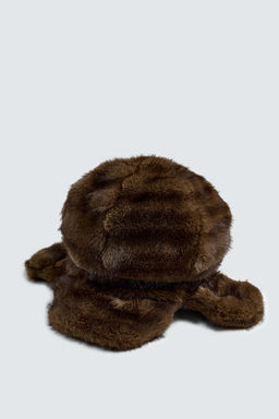 GOOFY EARS FAUX FUR CAP HARRY LAMBERT FOR ZARA X DISNEY