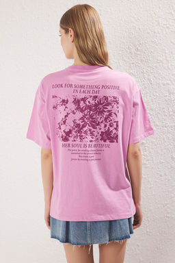 TRENDYOLMILLA Pembe Premium %100 Pamuk On ve Arka Bask?l? Oversize/Genis Kal?p Orme T-Shirt TWOSS23TS00269 фото 4