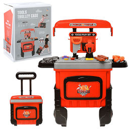 Набор инструментов в чемодане