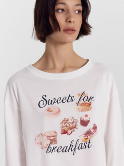 Пижама женская розовая с надписью Sweets for breakfast белый +белая полоска на нежно -розовом 592422 - Mark formelle фото 3