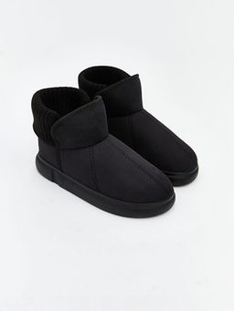 S?et G?r?n?ml? Kad?n Ev Botu